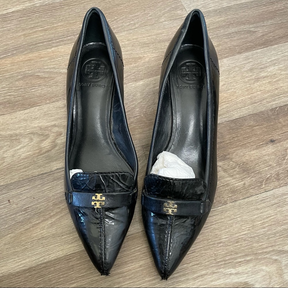 TORY BURCH black patent leather toe pump